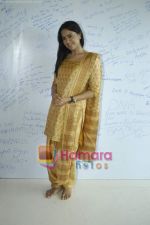 Sameera Reddy at Oberoi Mall ganpati in Goregaon on 17th Sept 2010 (27).JPG